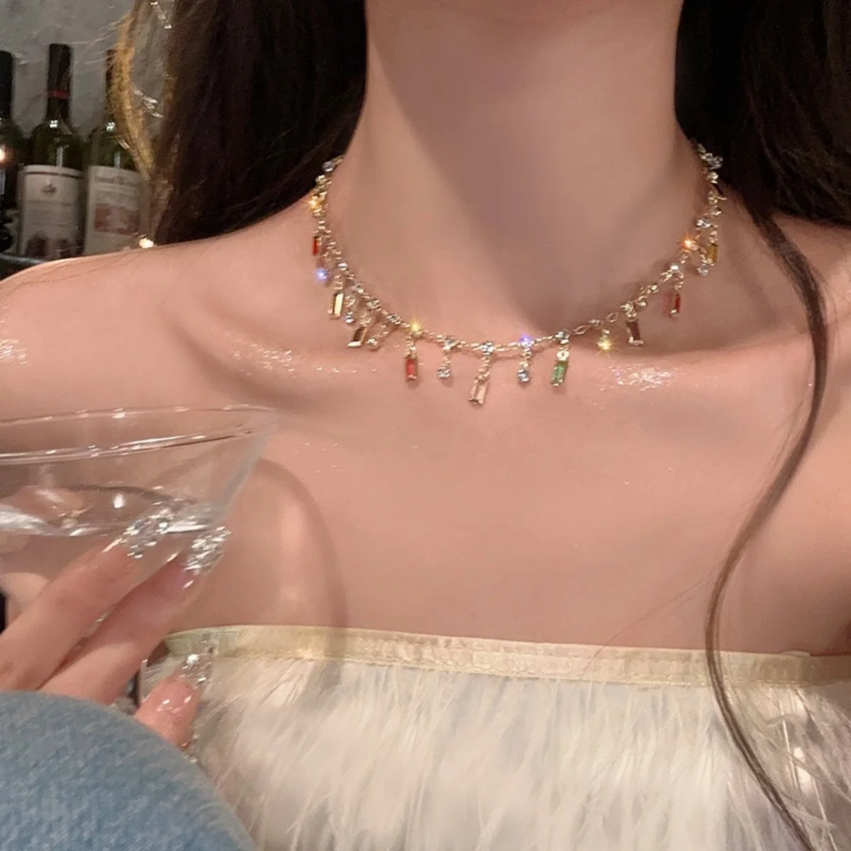 Leichter Luxus Funkelnde Bunte Strass-Quasten-Halskette für Frauen Eleganter Exquisiter Kristall Y-förmiger Choker Brautjungfern-Schmuck – Detail 22