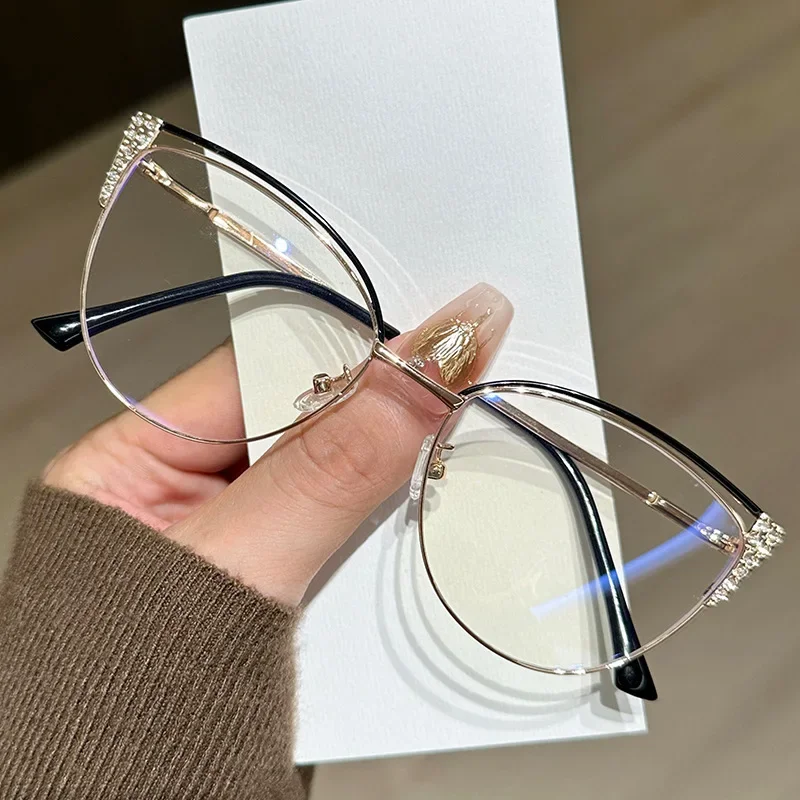 

2025 Rhinestone Studded Antiblue Light Glasses Metal Frame Transparent Square Frame Myopia Glasses Eye Protective Anti Radiation
