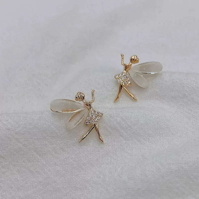 Trendy Girl Dancer Stud Earrings Crystal Acrylic Wings Angle Earrings for Women Korean Cute Sweet Jewelry aretes de mujer