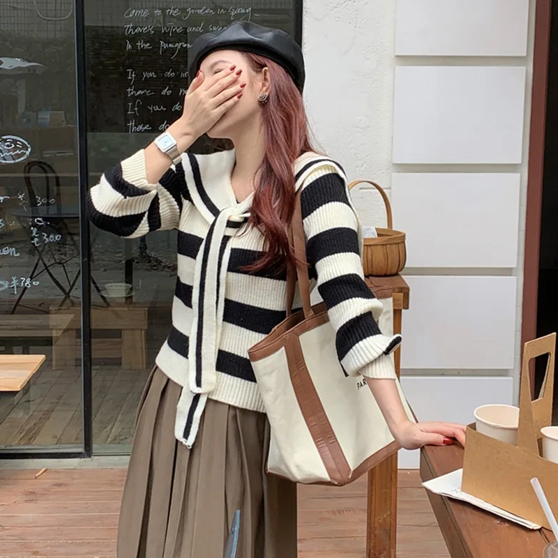 Black And White Striped Fashionable Simple Tie Tops Sweet And Casual College Style Knitted Long Sleeved Tops