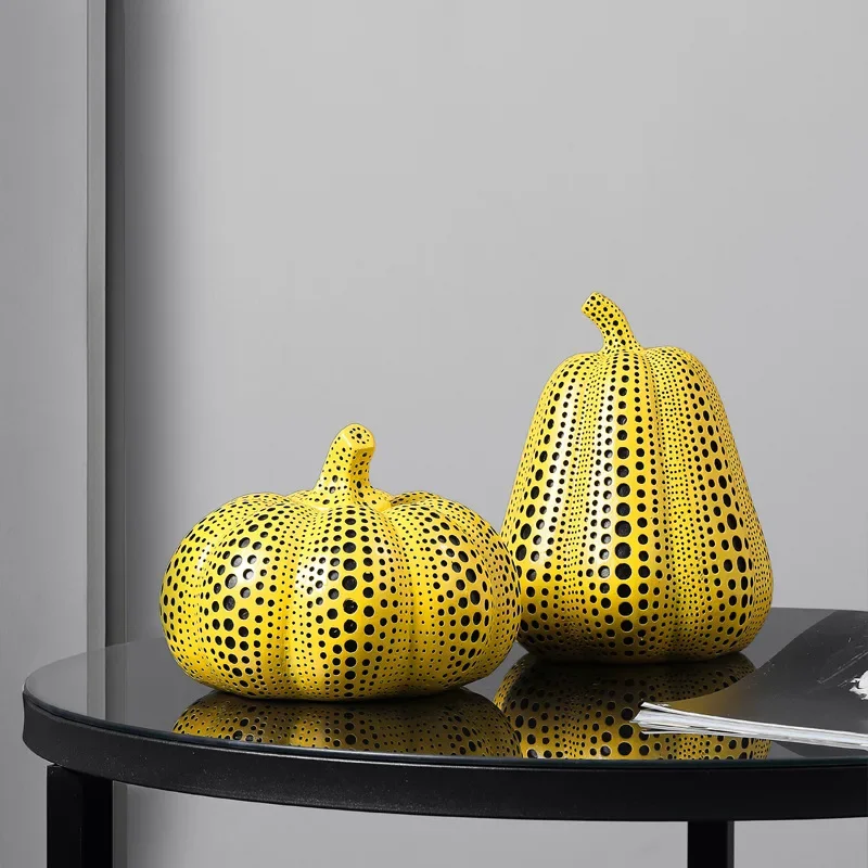 

Pumpkin Kusama Yayoi Ornaments Modern Sculpture Polka Dot Owl Bird Art Home Interior Decoration Office Arts Wedding Christmas