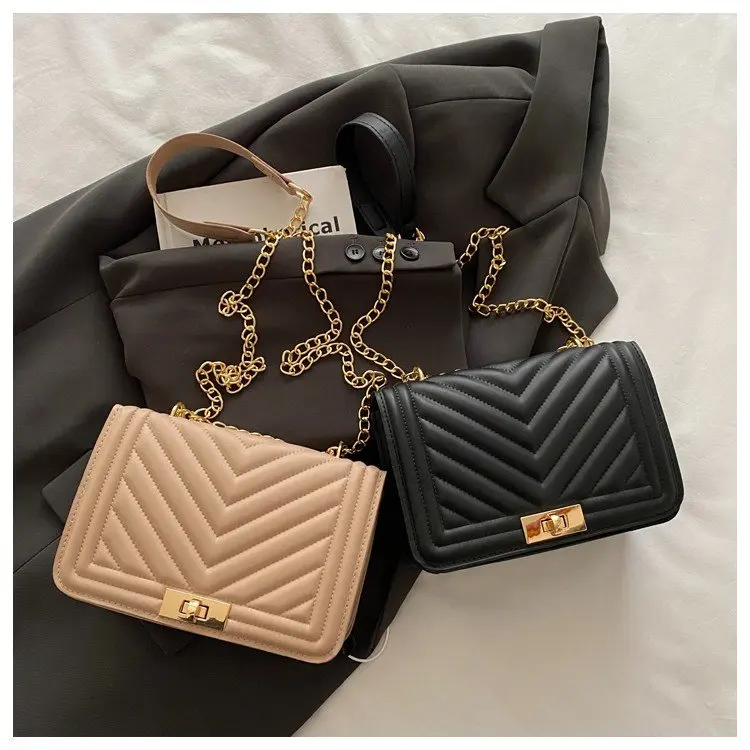 

Модная женская сумка с цепочкой и ромбовидным узором, универсальная сумка через плечо, стильная и многофункциональная сумка для ношения подмышкой.