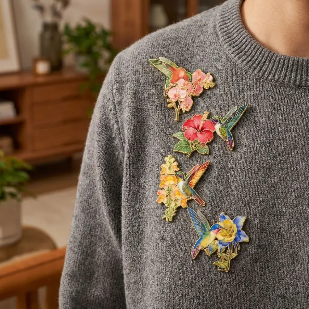 Zinc Alloy Hummingbird Flower Enamel Pin Colorful Chinese Style Animal Lapel Pins Gold Trim Delicate