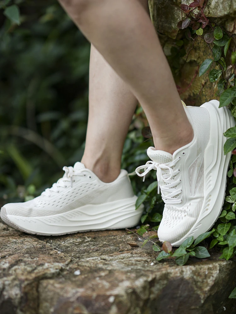 

Unisex Breathable Mesh Running Trainers Non-slip Comfortable Versatile Lightweight Breathable Comfortable Training Trainers