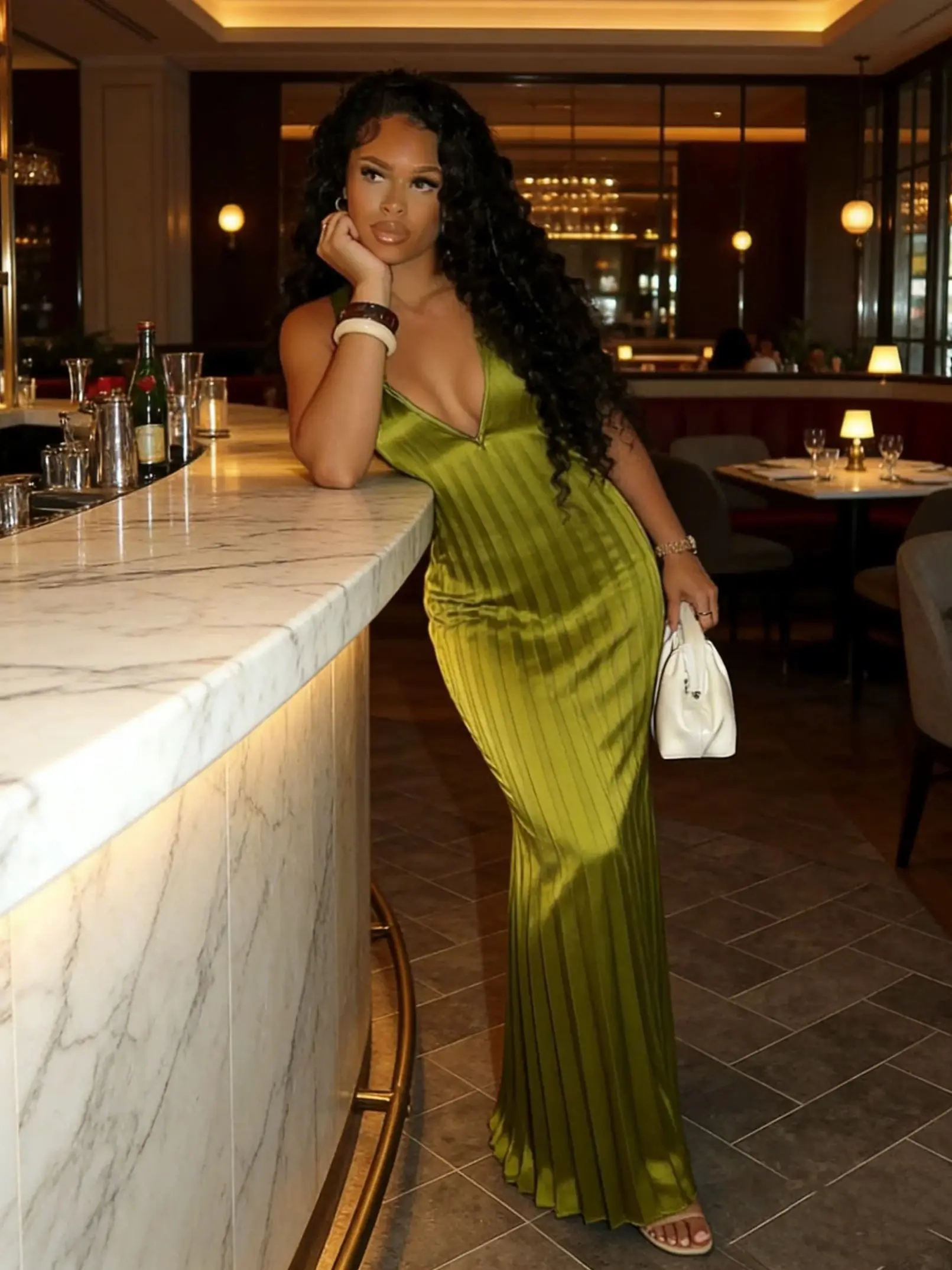 Cutenew Halter Backless Dress Donna Sexy Raso Profondo scollo a V Pieghe Patchwork Senza maniche Fasciatura Elegante Party Club Abiti