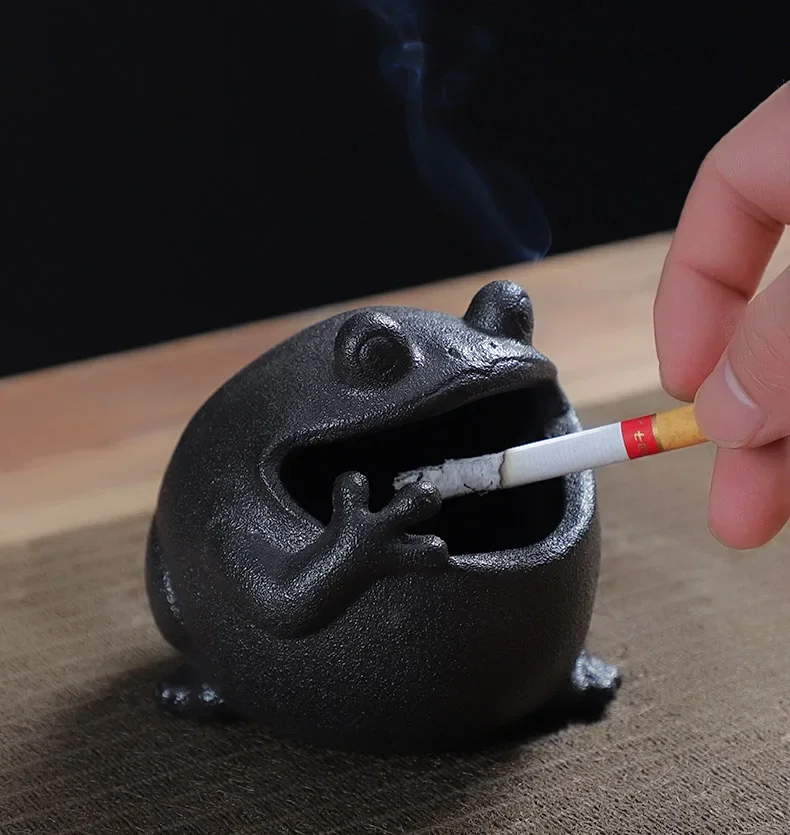 

European Mini-bellied Frog Ashtray Creative Animal Storage Home Decoration Ornaments Ceramic Car Ashtray Decoration Accessories