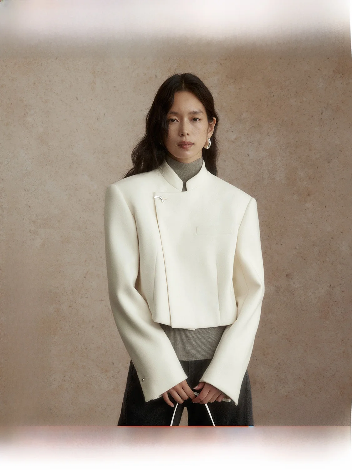 

Elegant Short Woolen Coat for Women in White with Reverse Season Buckle Chinese Style Autumn Fashion Straight Tube Type