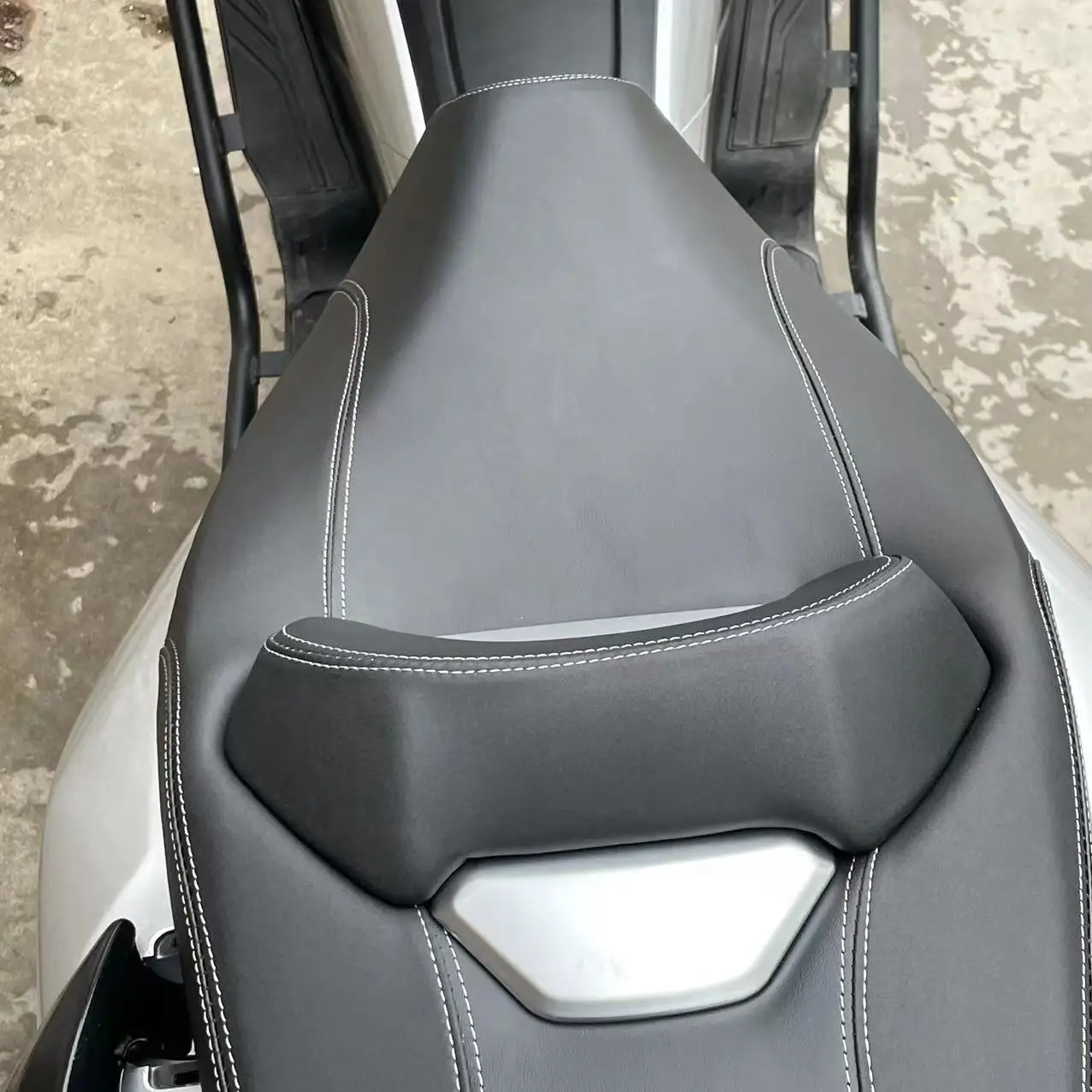 Modified Motorcycle DNA Motors uhr125 seat mat pad cushion seats for haojue UHR125 UHR150