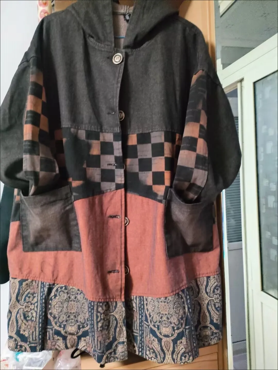 

Плюс женский джинсовый плащ среднего и длинного стиля, осень 2026, женское новое свободное пальто с капюшоном в стиле ретро, пальто в этническом стиле