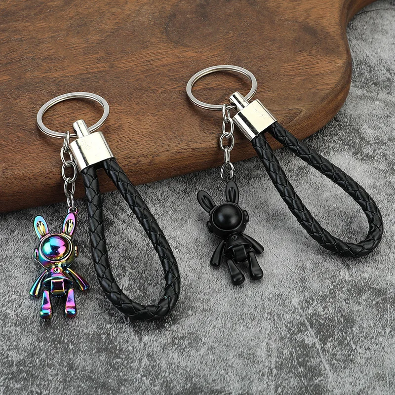 New Creative Space Rabbit Key Chain Creative Metal Personality Men And Women Car Key Chain Backpack Pendant Gift