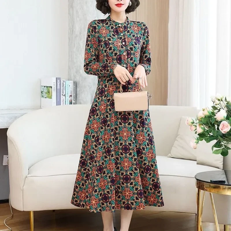 

Spring and Autumn Women's Pullover Round Neck Patchwork Printing Button Waist and Slim Style Bottom Long Sleeved Dress CY170