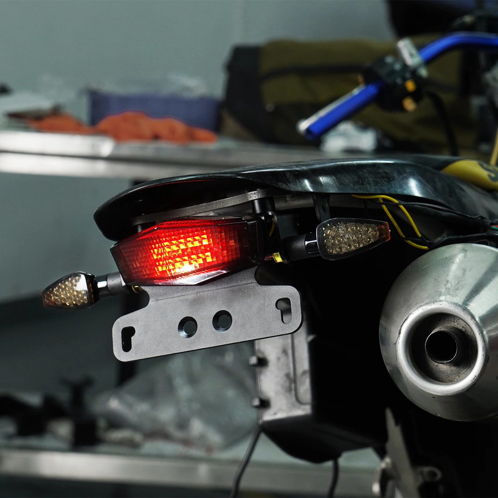 NICECNC لسوزوكي DRZ 400 SM DR-Z400SM 05-24 DR-Z400S 00-24 LED الخلفية وقف مصباح مكبح لوحة ترخيص ضوء بدوره إشارة المؤشرات