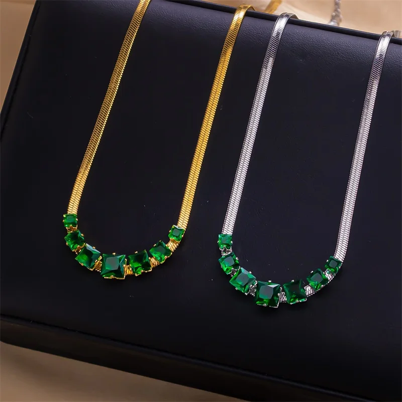 Fashion retro geometric design square neck chain green zircon collar chain Sen series exquisite versatile necklace gift