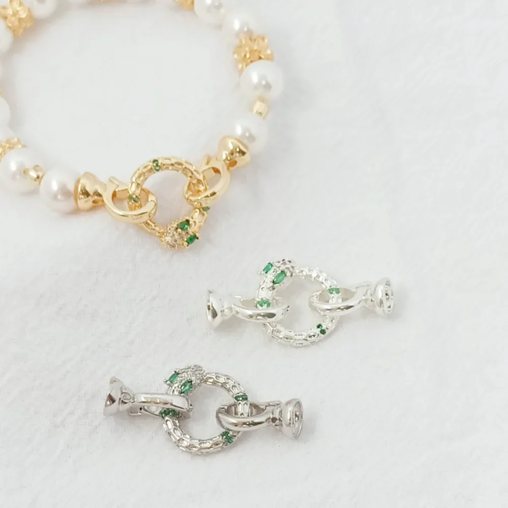 

Silver 14K Gold-plated Micro-inlaid Zircon Round Snake Head Single-row Connecting Buckle Sweater Chain Necklace Clasp