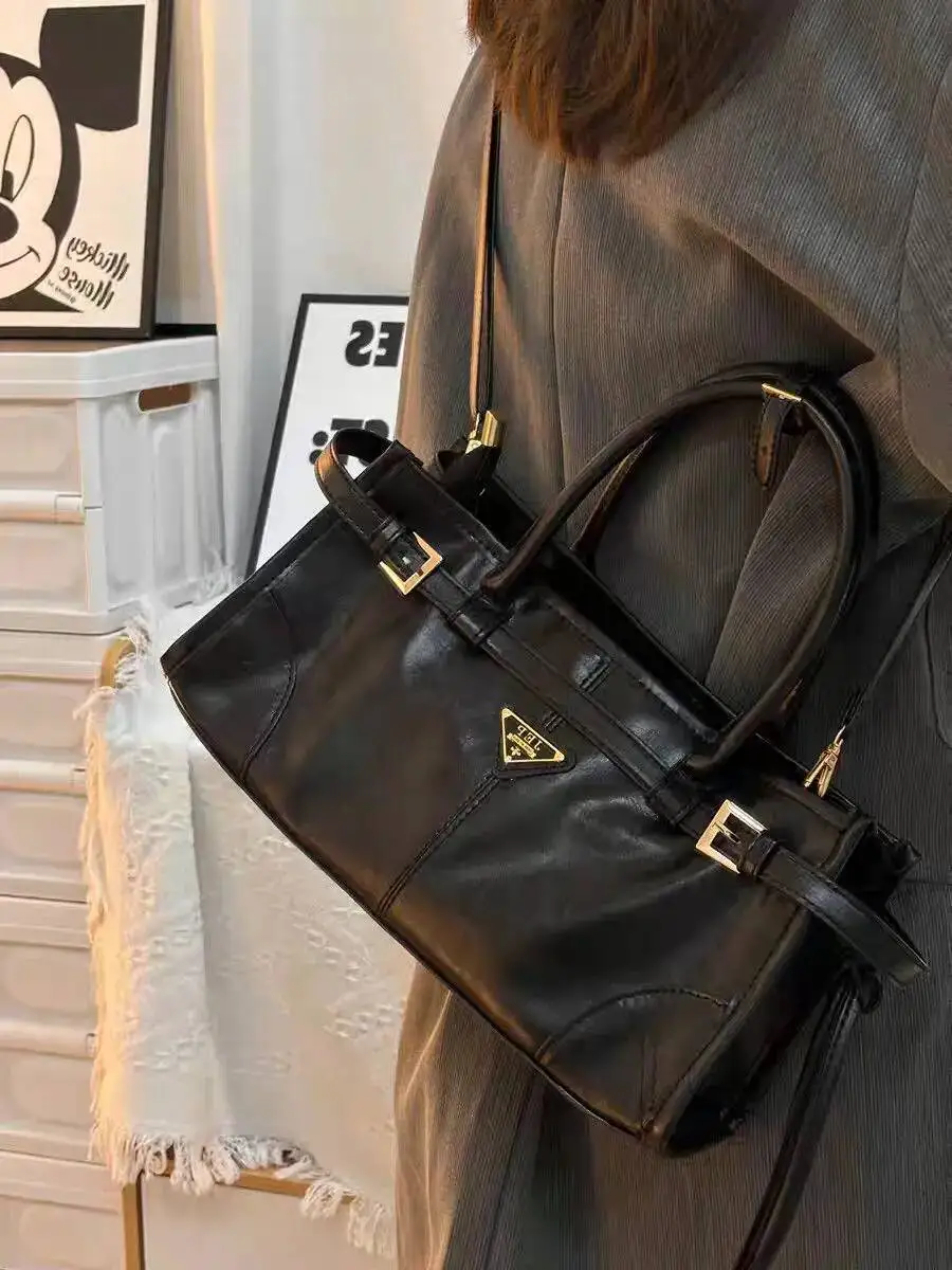 Bloom Vintage Large Capacity Tote Bag Women Retro High Street Pu Leather Black Handbag Female Versatile Y2k Bags Aesthetic