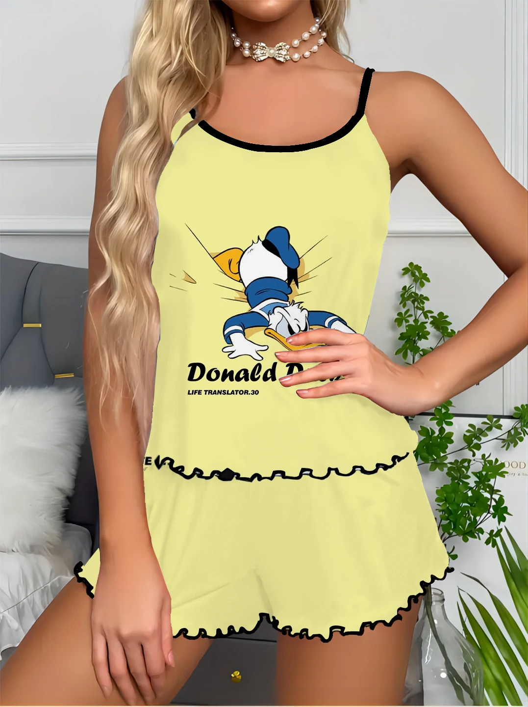 Disney Donald Duck Cartoon Print tuta da donna con bretelle Casual Cartoon pigiama Cosplay da festa di lusso leggero in raso da donna