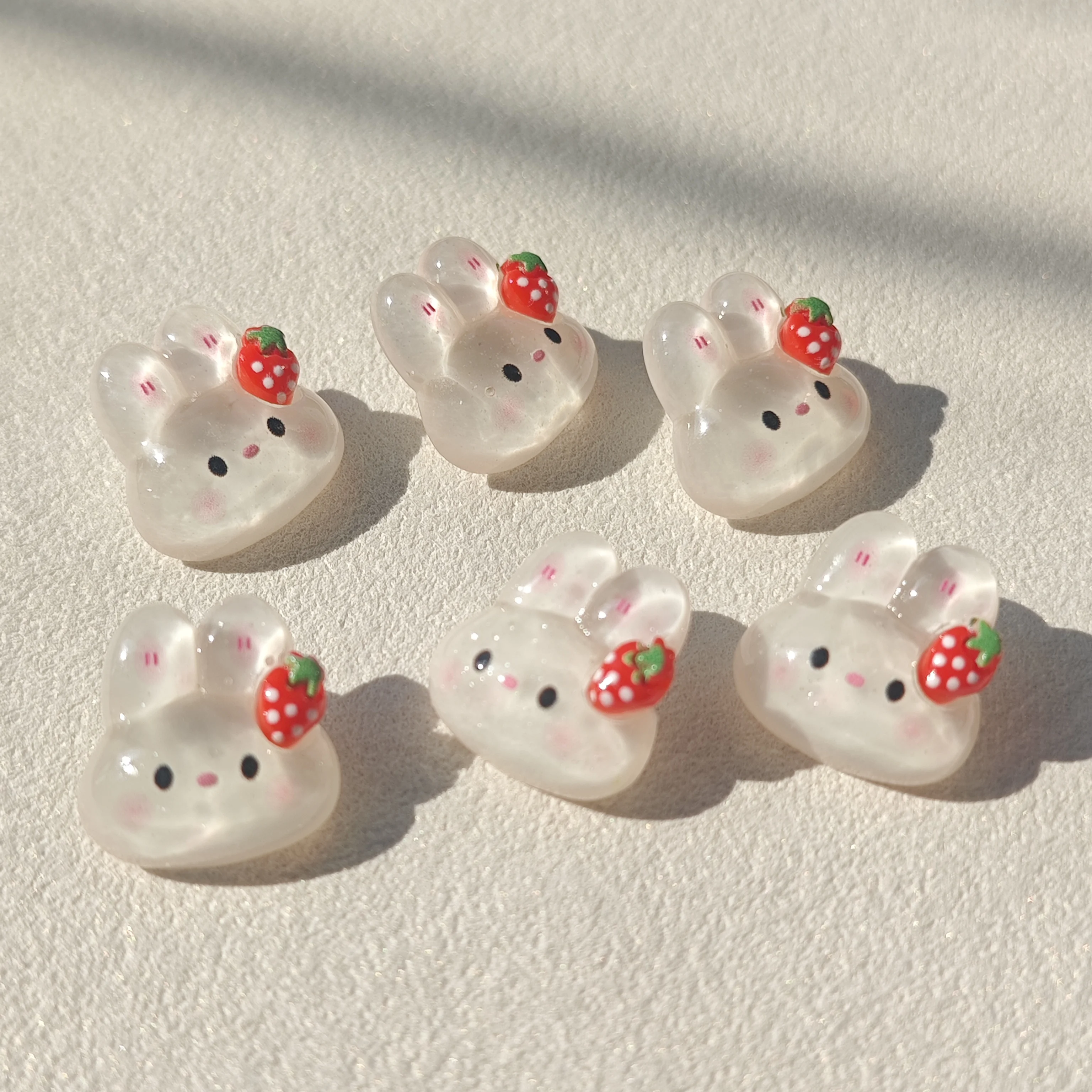20Pcs Translucent Strawberry Bunny Resin Shank Buttons - Cute Animal Sewing Buttons for Coats, Cardigans & Sweaters