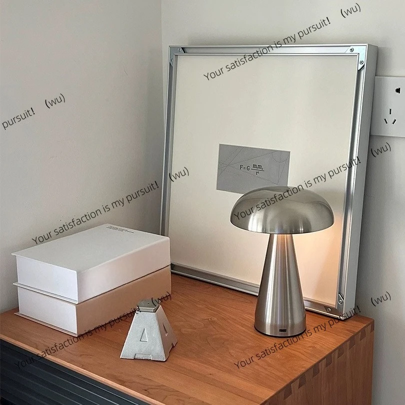 LED desk lamp retro mushroom tactile bedside lamp, bedroom dining room bar, rechargeable reading lamp