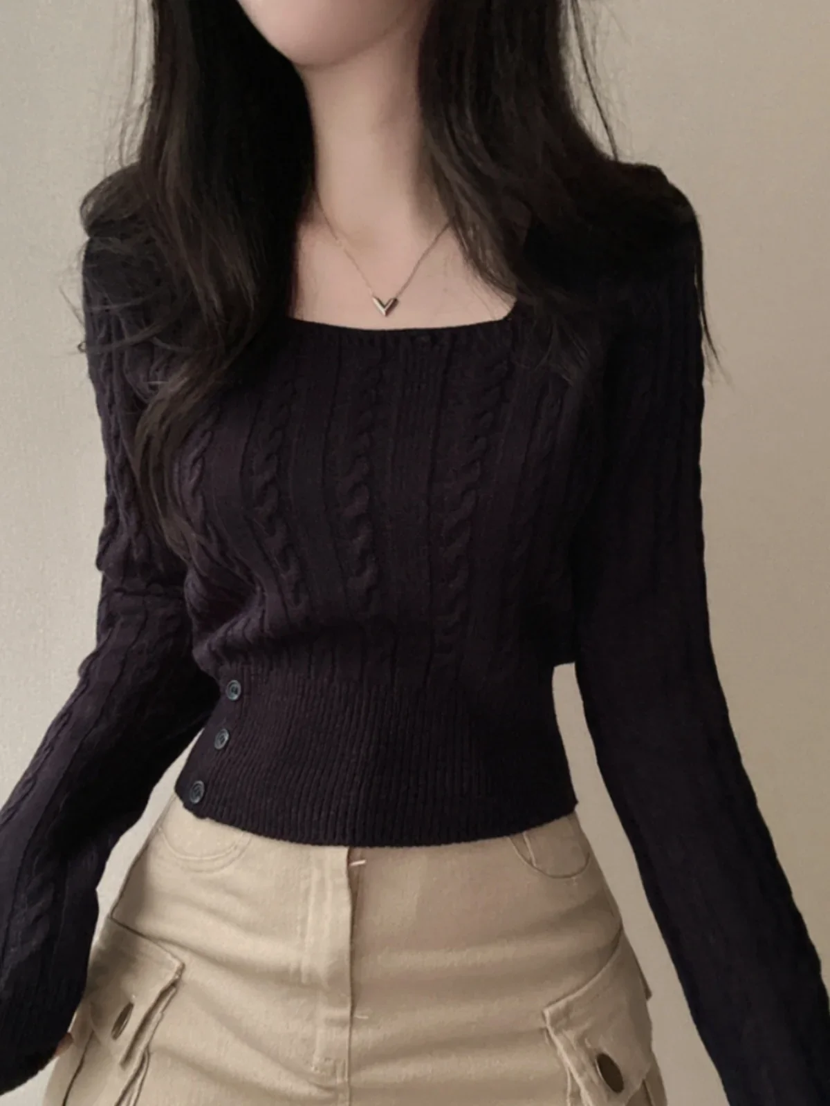 Sweter putar Wanita Korea Sle musim gugur pinggang pendek desain peramping rajutan baris tunggal kancing persegi kerah dasar Q59