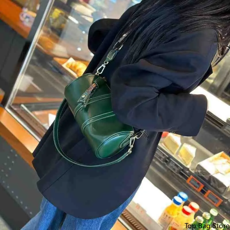 Timeless Minimalist Soft Shoulder Bag for Women Genuine Leather Everyday Casual Convertible Crossbody Design Luxury Handbag
