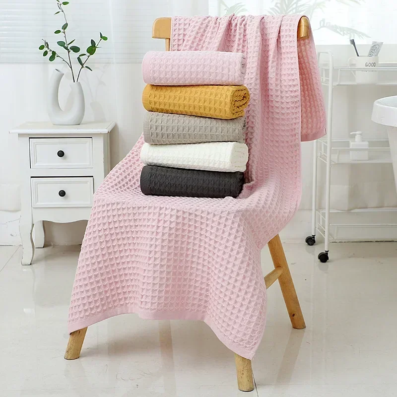 Modern Simplicity Waffle Towel Soft Household Absorbent Quick-Dry Cotton Bath Towel For Men And Women Solid Color Bathroom Wrap