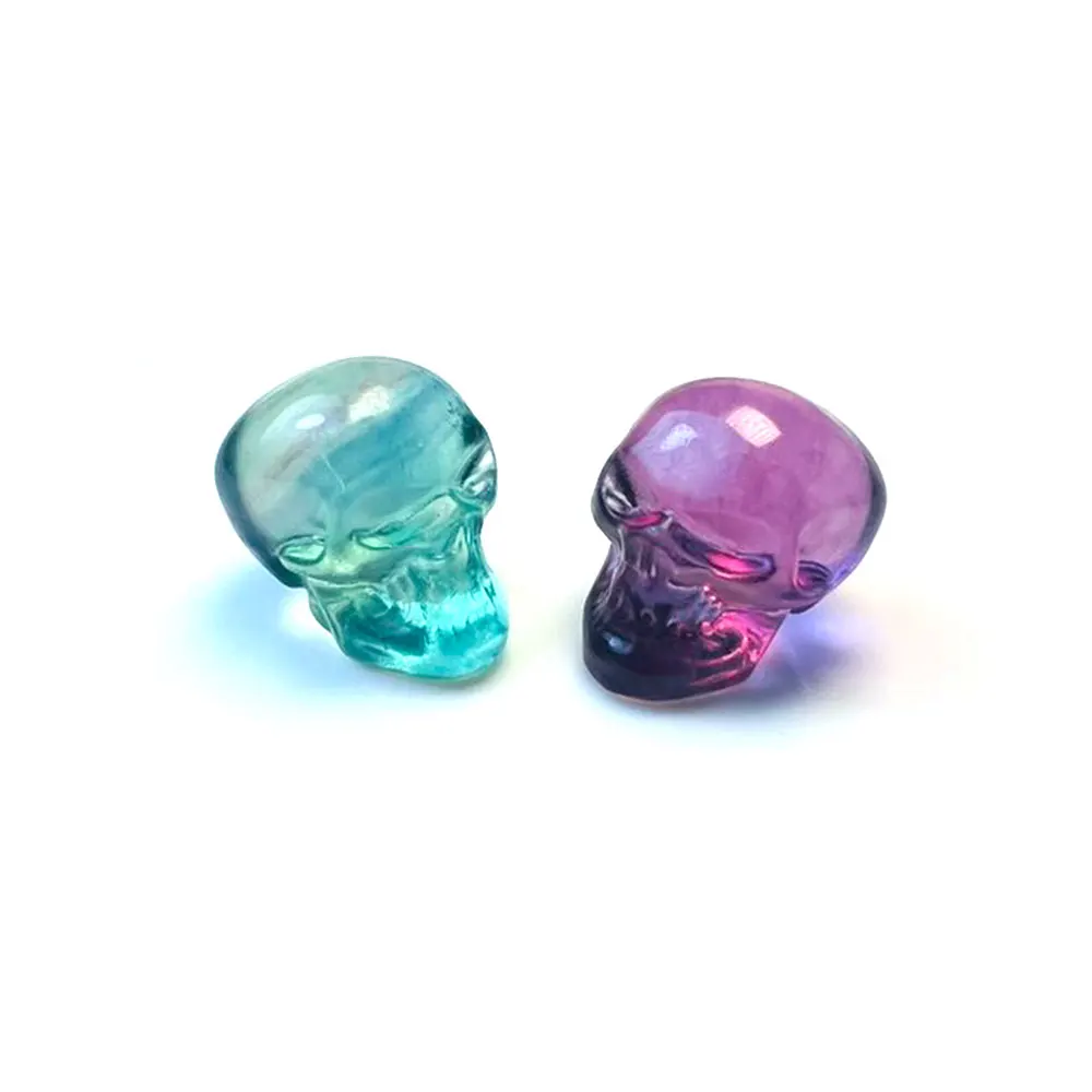 

1pc Natural Fluorite Figurines Crystals Skull Carving Crystal Stone Rainbow Fluorite Mini Carvings Healing Halloween Decoration