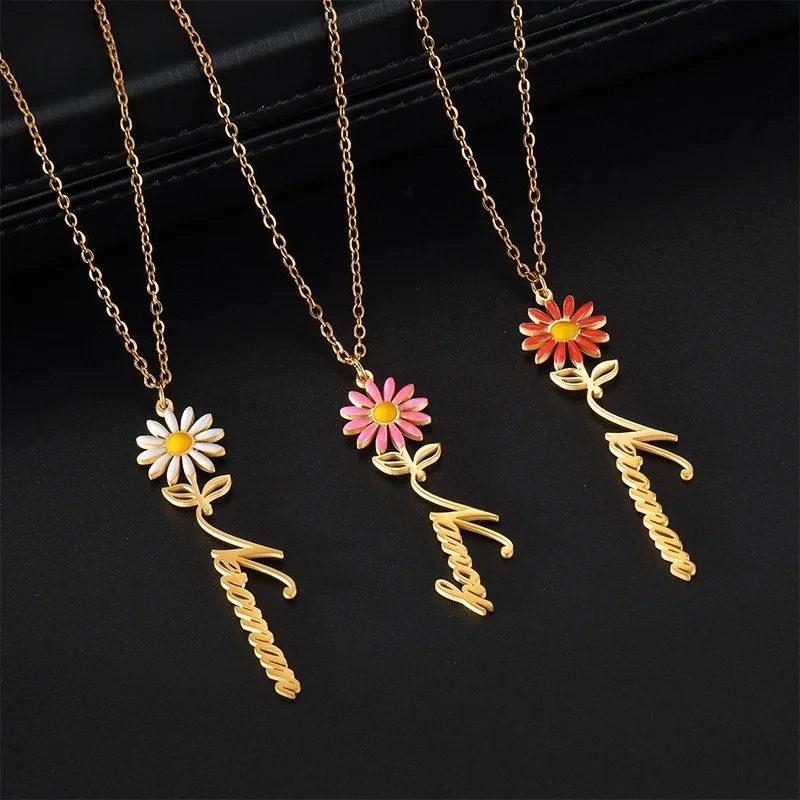 

2025 Fashionable hot selling color dripping oil floret necklace creative birthday versatile letter pendant necklace gift