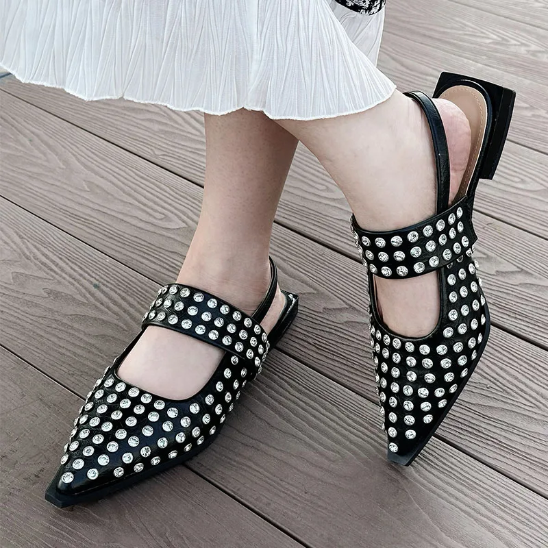 New 2024 Luxury Crystal Footwear Silver Women Flat With Shoes Female Pointed Toe Fashion Rhinestones Shallow Ladies Flats Shoes