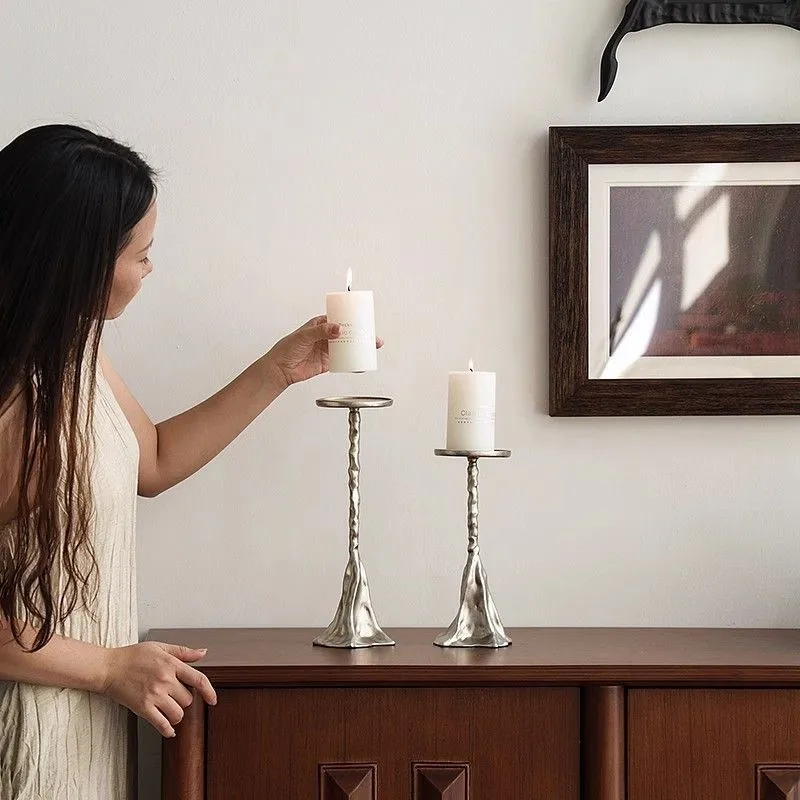 2026 خمر معدن الفضة الشمعدان ضوء فاخر مدخل الفن شمعة حامل الديكور المنزل سطح المكتب الشمعدان حلية LI603 #3
