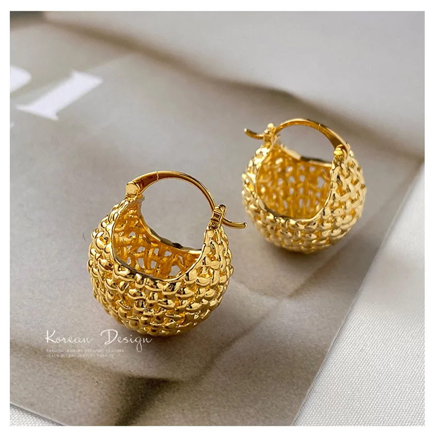 Gold Chunky Hoop Earrings for Women Filigree Gold Hoop Earrings Lightweight Basket Hoop Earrings Simple Thick Round Ball Hoop