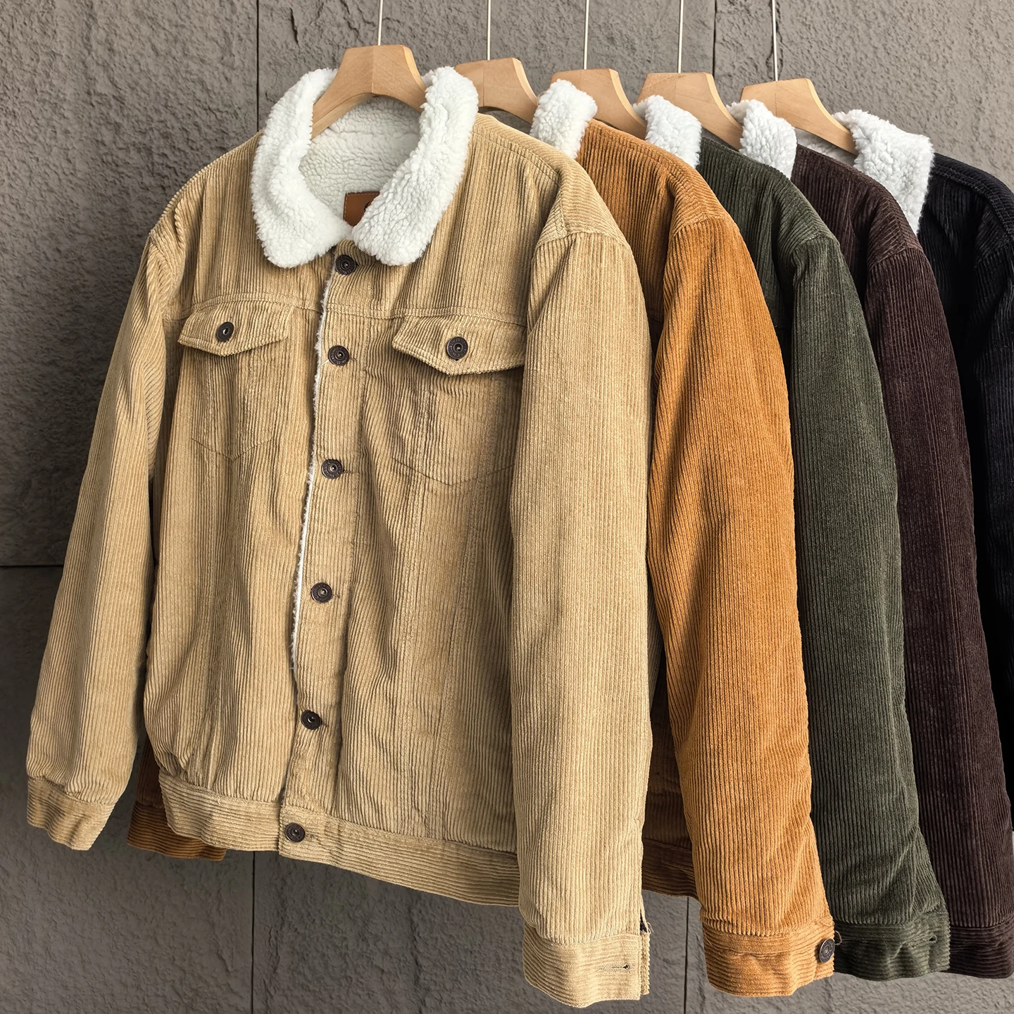 

Retro American Corduroy Jaet Lamb Fur Lined Thiened Warm Collar Men's Workwear Outerwear Faionable Autumn Winter Coat