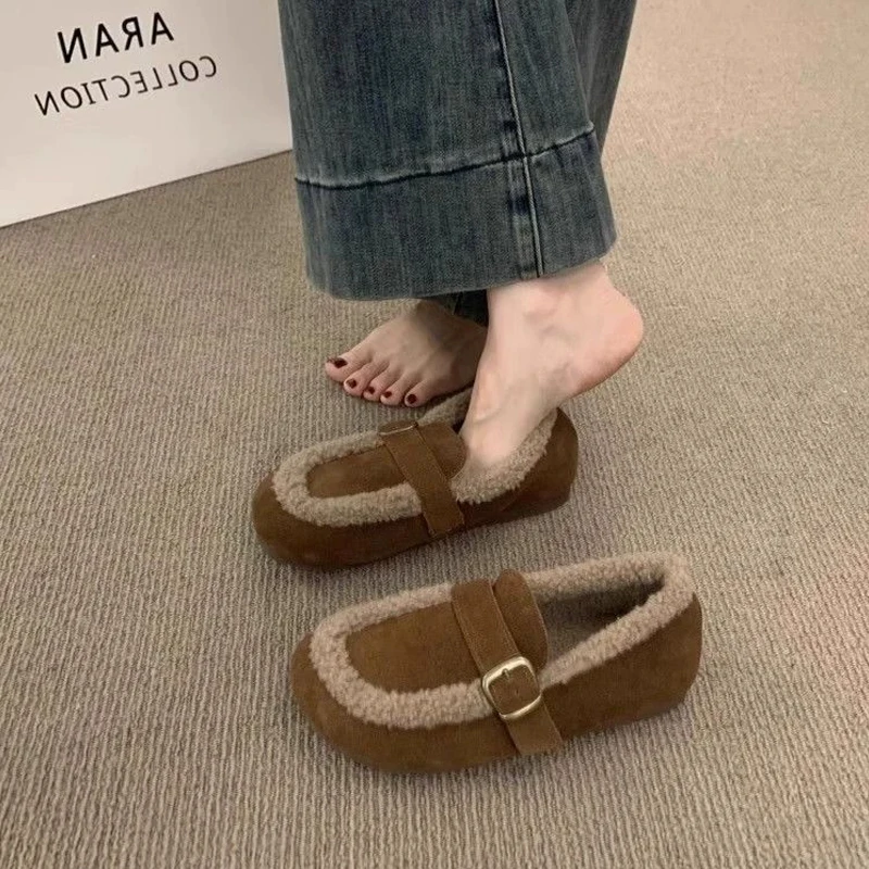 Eyriphy، الحجم: 36 إلى 40، أحذية بدون كعب من جلد الغزال الاصطناعي للخريف والشتاء أحذية نسائية قصيرة قطيفة دافئة أحذية نسائية بنعل مطاطي ناعم #4