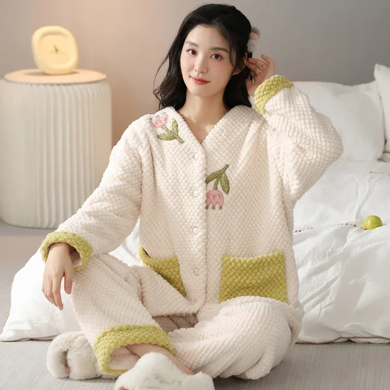 

Winter Warm Pajamas for Women Two-piece Set Coral Fleece Keep Warm Women Pajama Cartoon Flannel Sleepwear Women's Home Clothes