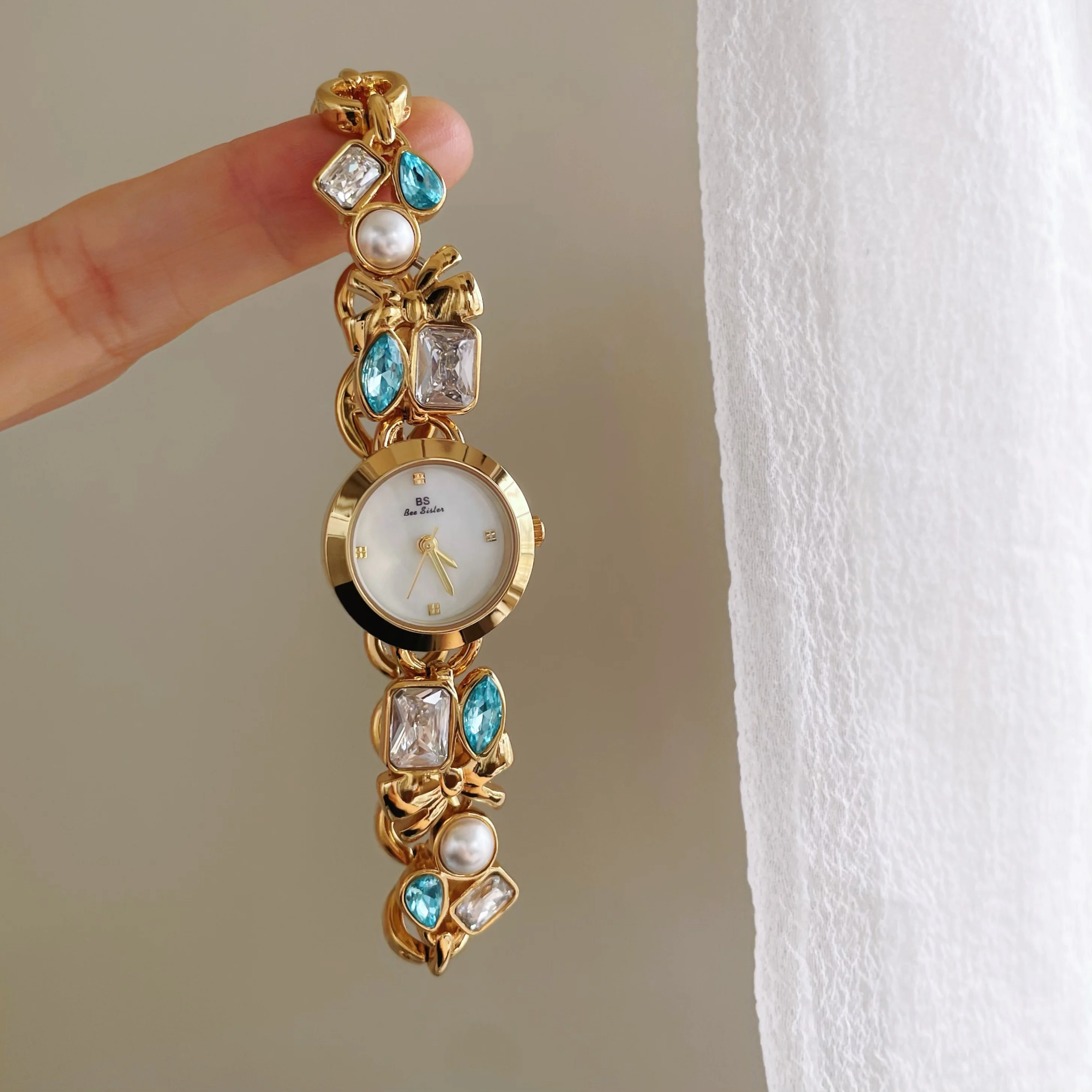 Blue Bracelet Watch for Women Minimalist Fashion High-Quality Quartz Timepiece Ladies' 2025 New Luxury Trendy Wristwatch