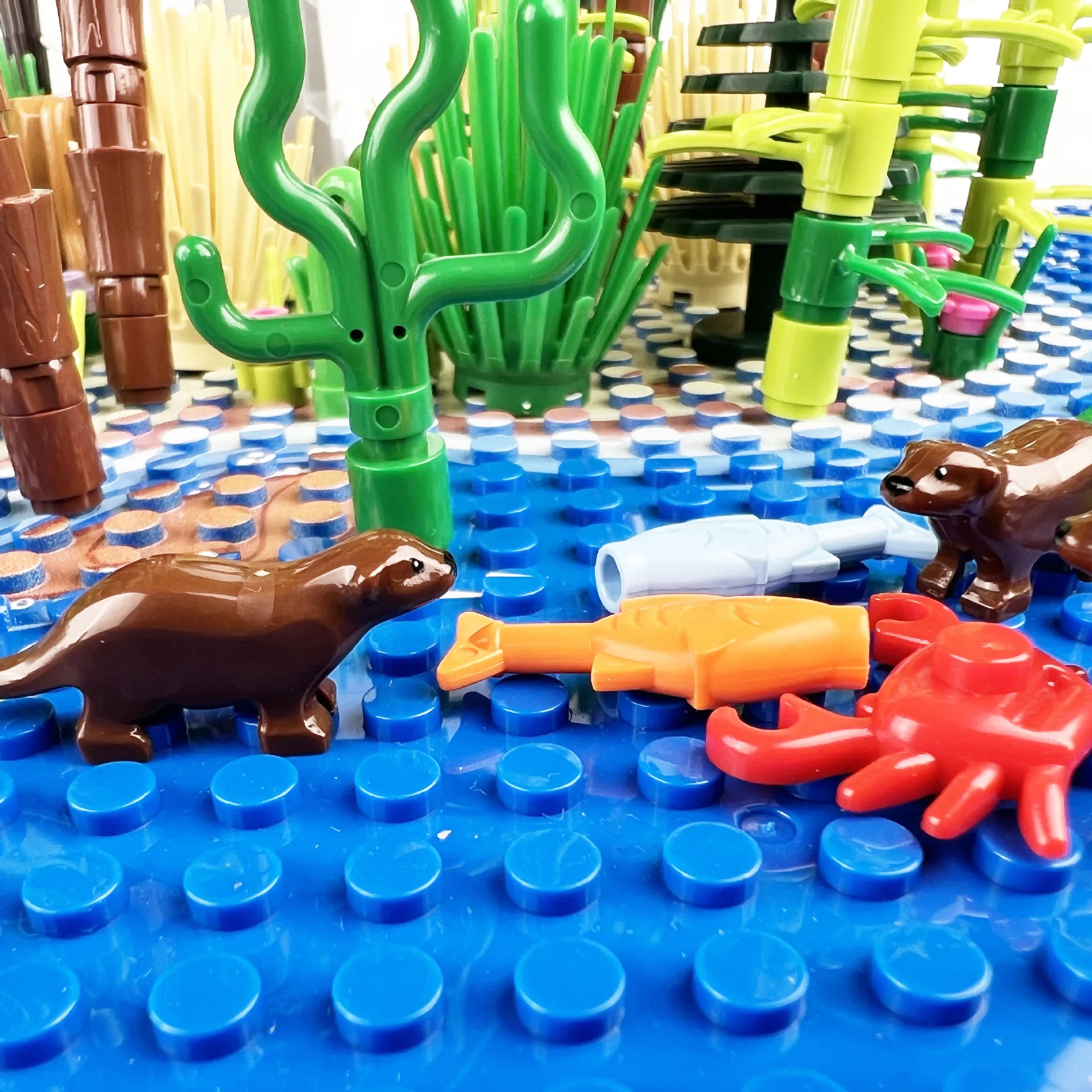 Assemble Toys building blocks skunk mephitine otter bank beaver aquatic mammal animals MOC children Model Kids DIY 5pcs