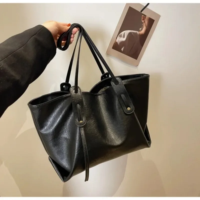 

Large Capacity Women's Tote Bag 2025 Winter Fashion Trend Leather Shoulder Bags Office Handbag