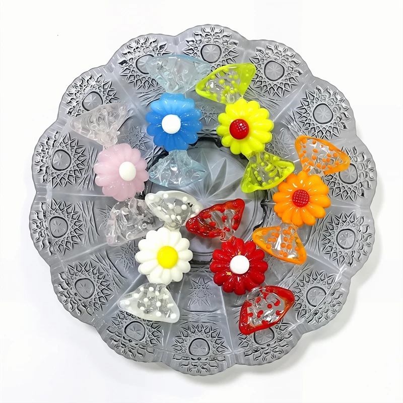 

6pcs Murano Glass Candy Ornaments - Creative Daisy Flower Shape Sweets Home Decor for Tabletop Holiday Party Xmas New Year Gifts
