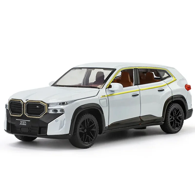 1:32 BMW THE XM SUV Alloy Die Cast Toy Car Model Sound and Light Pull Back Children\'s Toy Collectibles Birthday gift