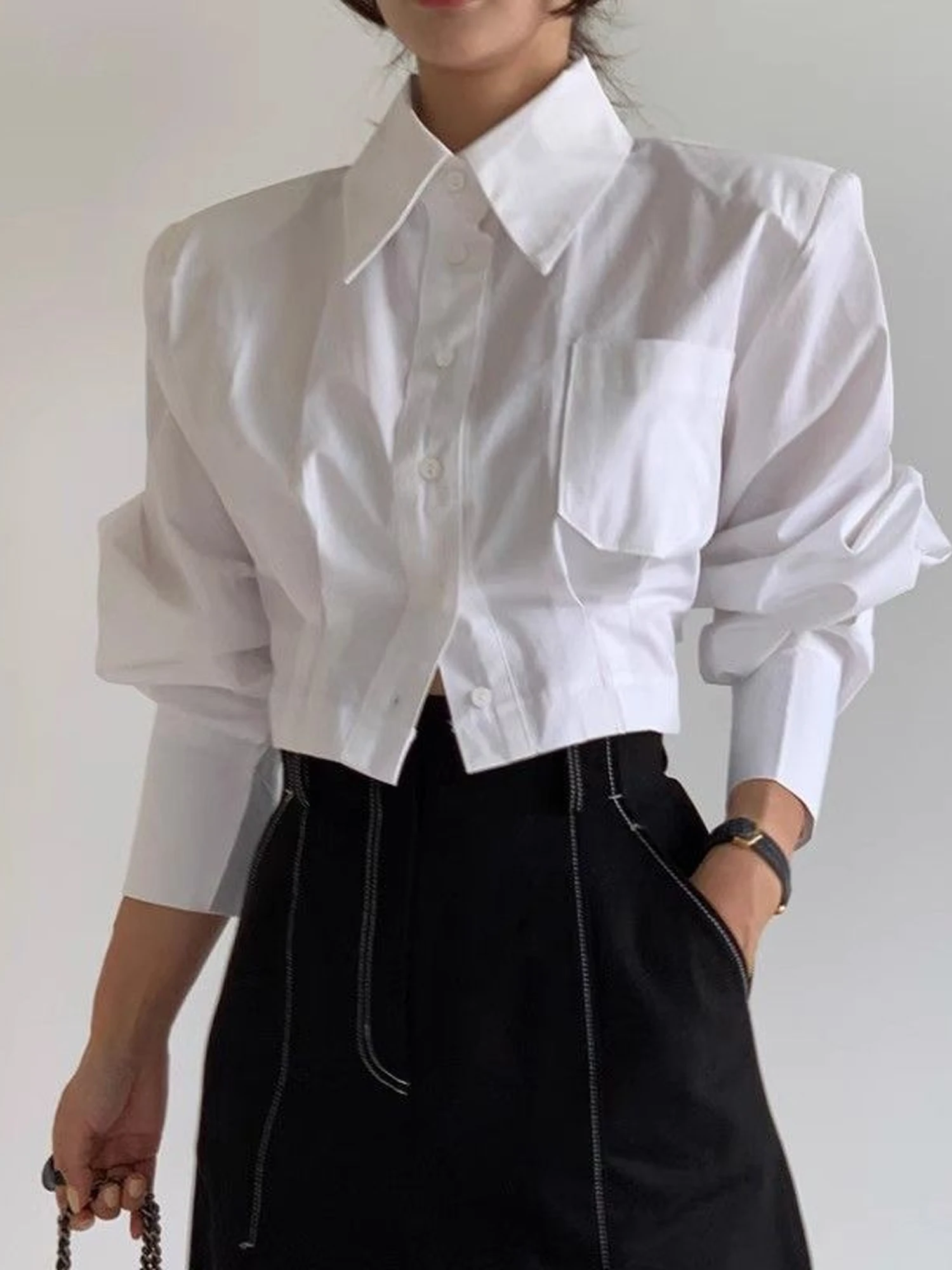 French Style Short Sleeveless Hollow out Loose Fit Turn-down Collar Women's Shirt Versatile Casual Design Sensation for Autumn