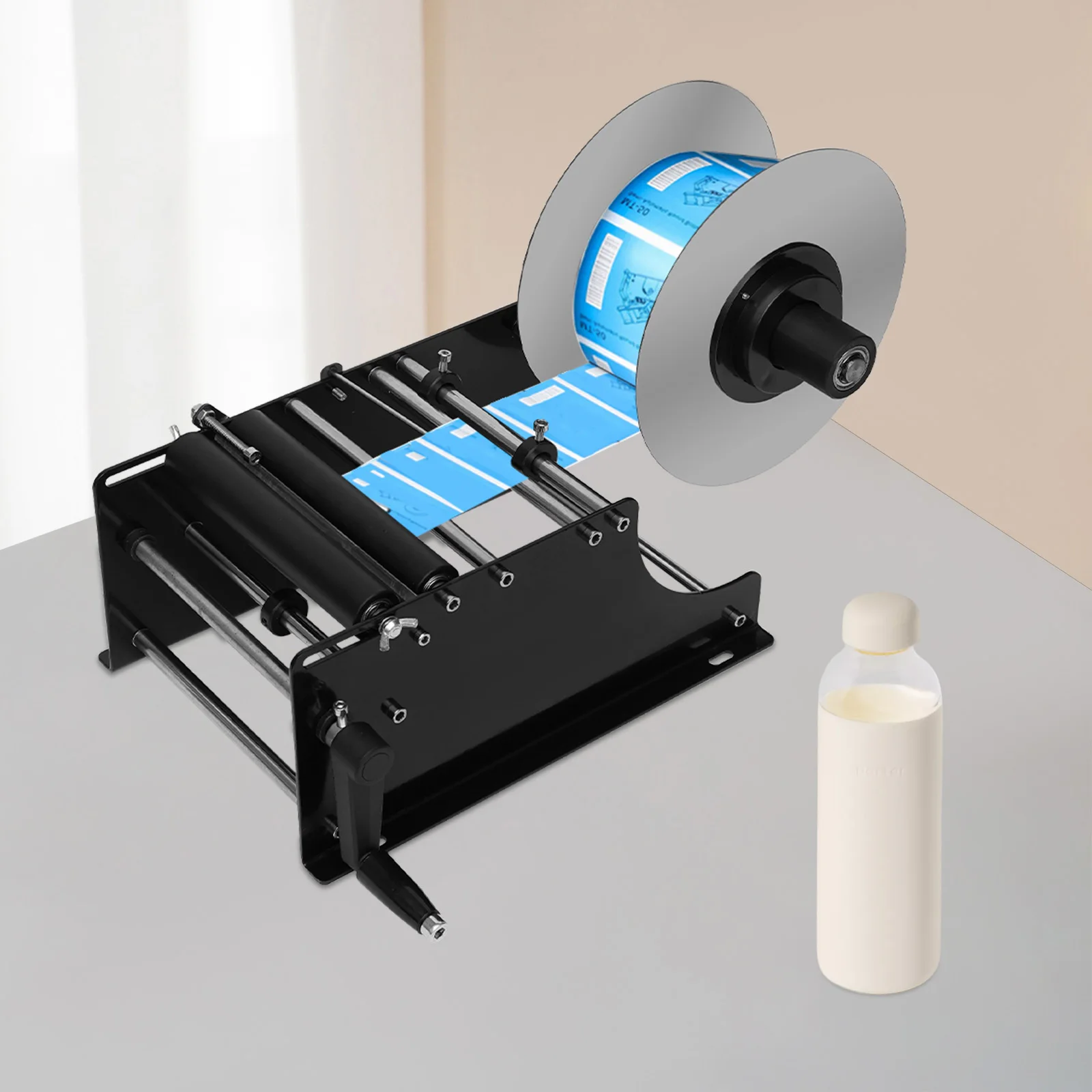 

Ручная этикетировочная машина для круглых бутылок, чувствительная к давлению клейкая этикетка, упаковочная машина для ПЭТ/пластиковых/стеклянных бутылок