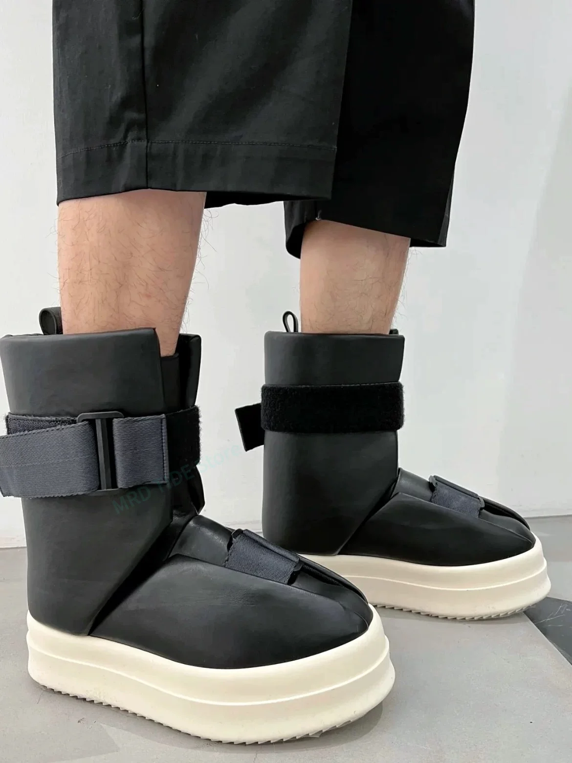 

Brand Men Boots Genuine Leather Sheepskin Platform Increasing Warm Snow Women Shoes Owen Vintage Luxury Designer Sneakers