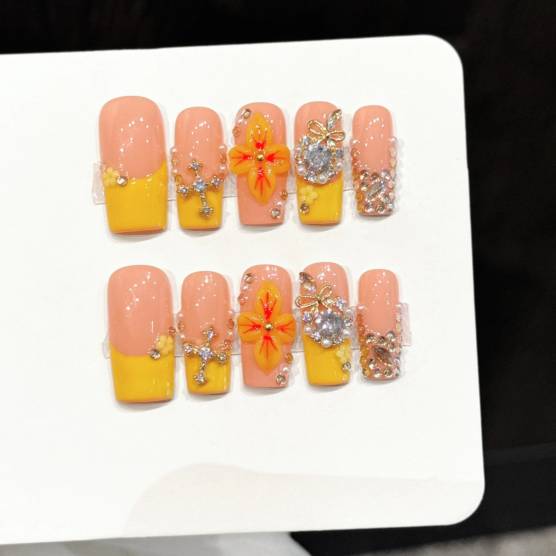 10PCS Square Handmade Press On Nails, Warm Yellow French Flash Broken Diamond, Suitable For Parties And Daily Wear. view 4