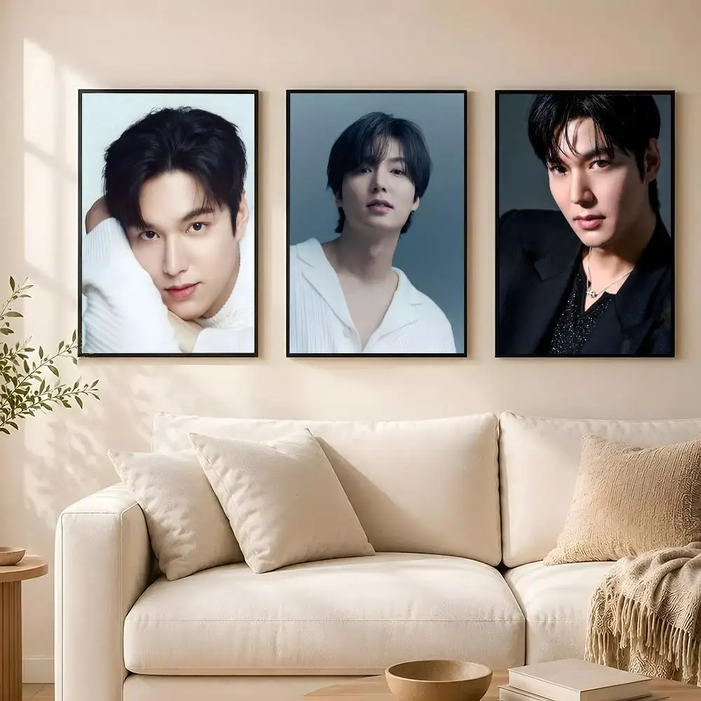 L-Lee Min Ho Poster poster Self-adhesive wall stickers, suitable for room decoration, high-quality printing.