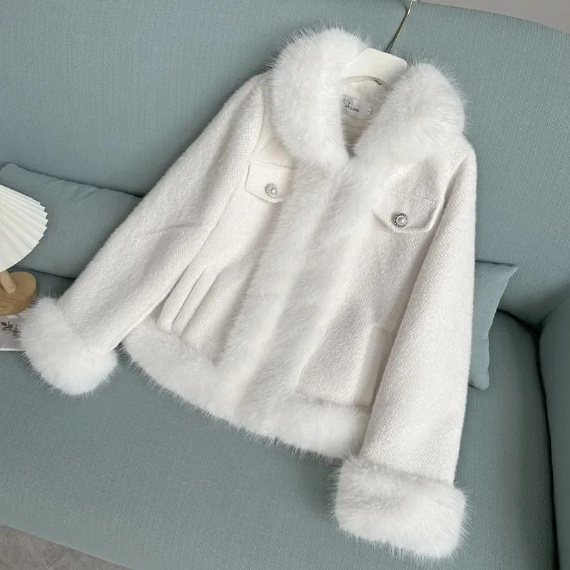 Women New Year's War Robe Sparkling Small Fragrant Wind Faux Fox Fur Grass Coat Small stature 2023 New Combination Fashion Coat