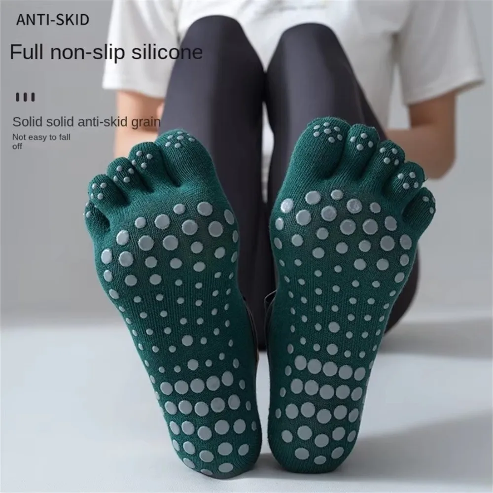 Picture 6: Five Finger Socks Women Anti-slip Professional Yoga Socks Breathable Sweat Absorbing Pilates Fitness Socks Comfortable Gym Sock
