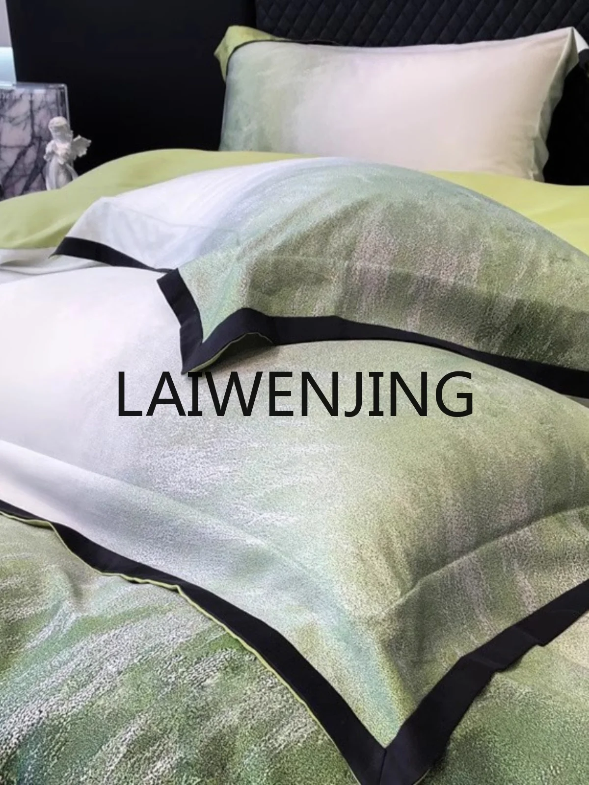 Four-Piece Set New Light Luxury 100 Tencel Cotton Gradient Advanced Printing and Dyeing Cool Silky Bedding