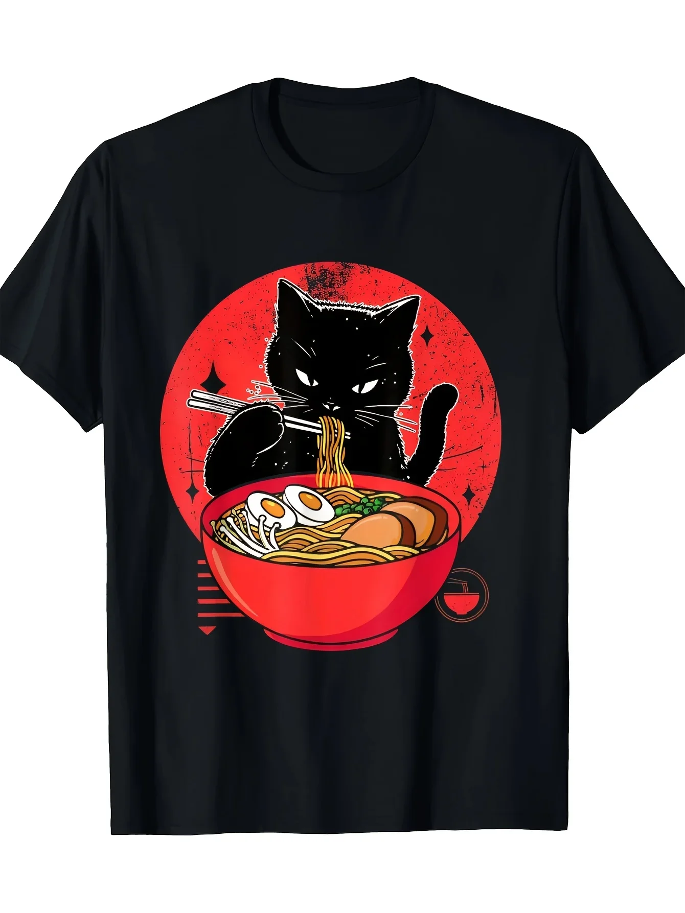 Nueva camiseta vintage de arte japonés con diseño de un gato comiendo ramen - Camiseta informal negra de manga corta con círculo rojo y diseño de palillos