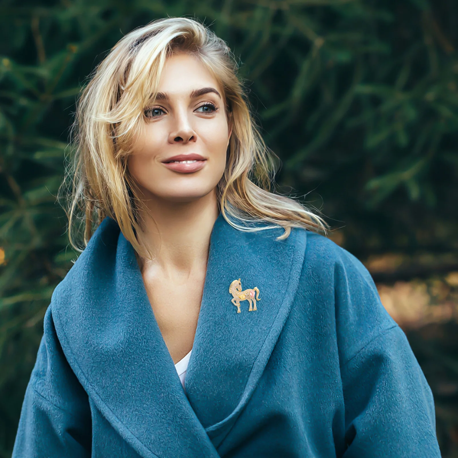 

Shiny Metal Horse Brooch Pin Rhinestone Animal Lapel Pin 2026 Year of The Horse Jewelry Gift for Women Coat Suit Dress Bling