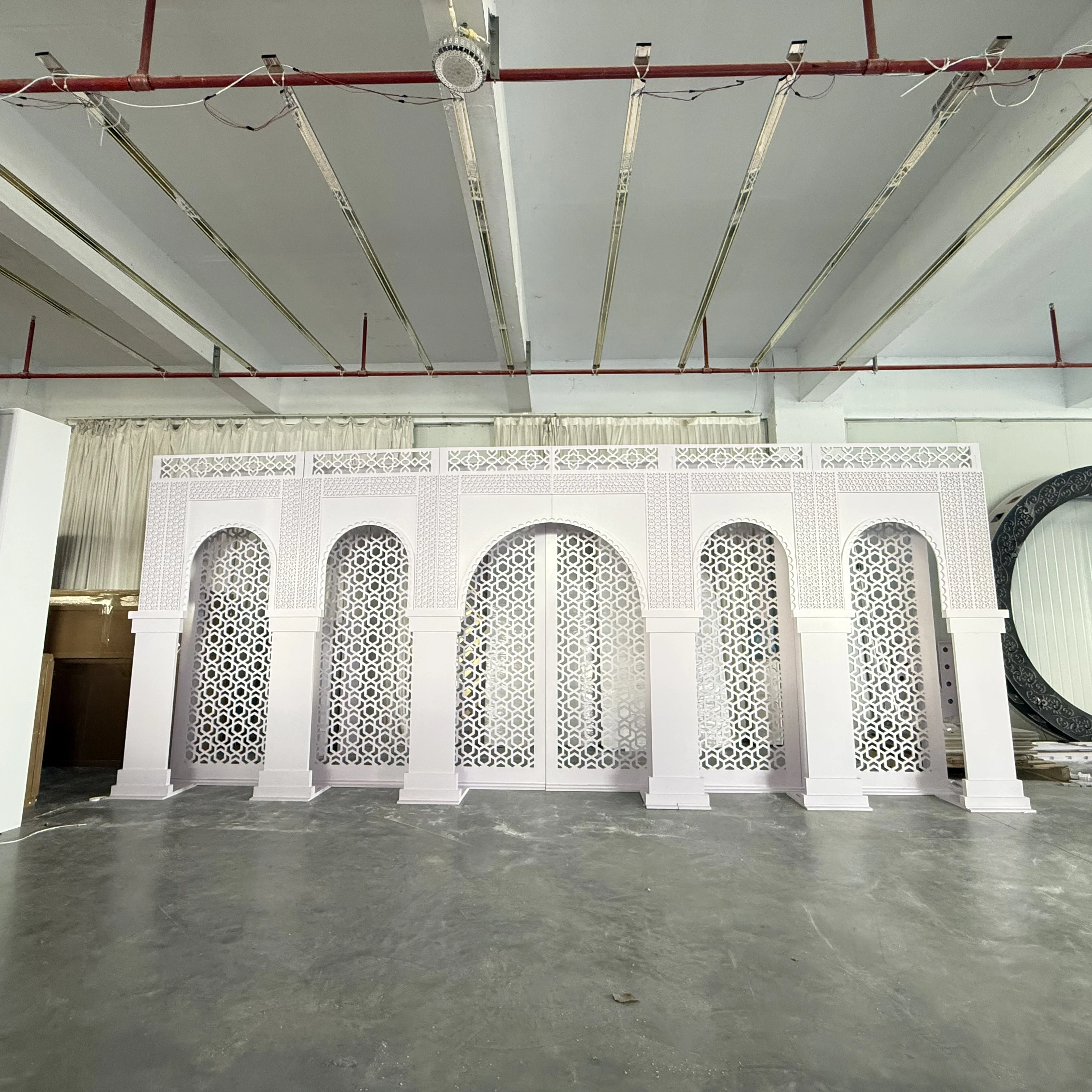 FSDKX Custom 3d White Frame Backdrop Wedding Decorations Moroccan Backdrop Arch Pvc Backdrop Stand for Wedding Events
