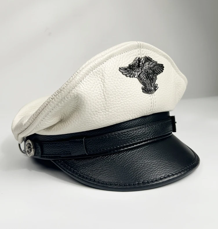 2025 Berretti militari tedeschi retrò per uomo Cappelli a sommità piatta in vera pelle maschile Europeo Americano Capitano Locomotiva Chapeau